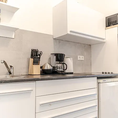 Charming 1Br Apt- Near U6 Station Am Schoepfwerk Vienna Exterior photo