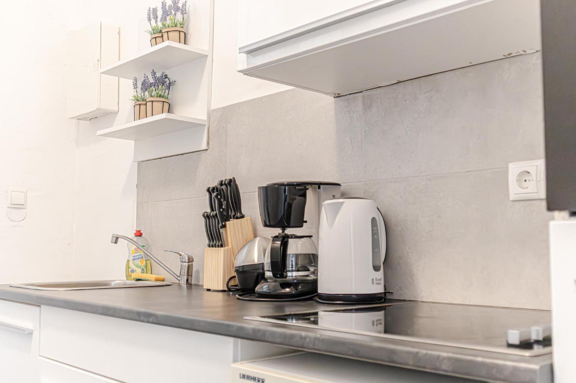 Charming 1br Apt- Near U6 Station Am Schoepfwerk